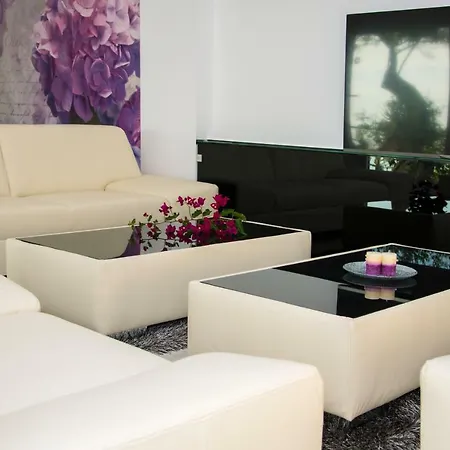 Evita Villa Mesongí